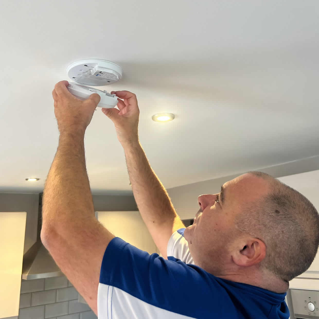 Different types of smoke and heat alarms installed in Edinburgh